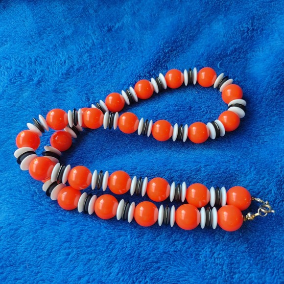 Modern Color Pop Orange Black White Beaded Statement Necklace - Picture 1 of 6